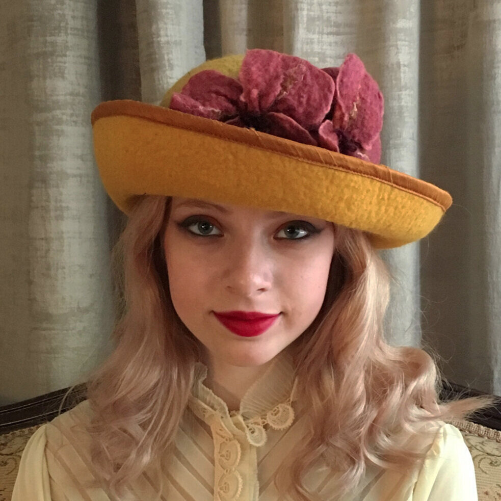 Vintage ladies brimmed hat — Miss Fitt & Co. ~ Moss Fête