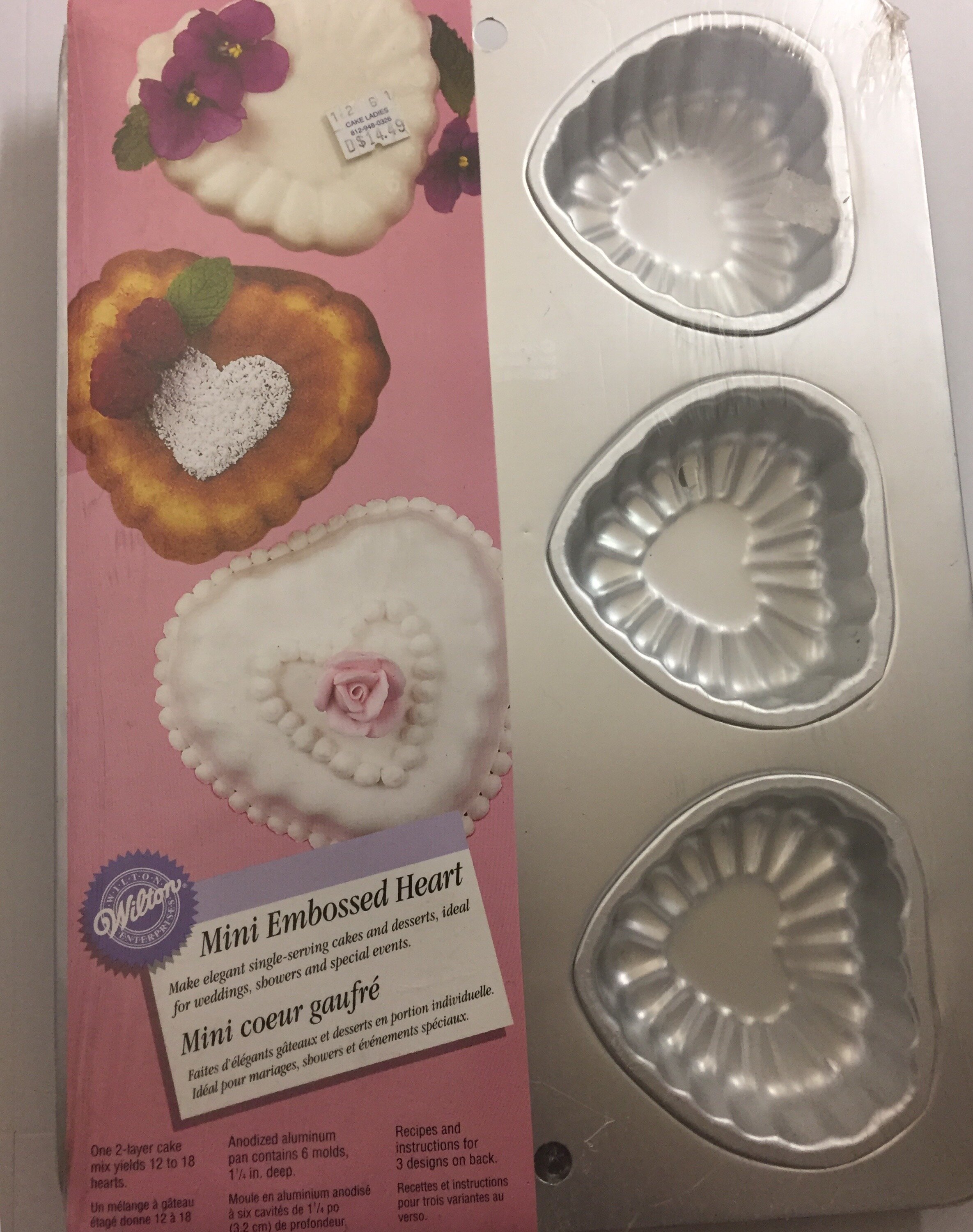 Wilton 6 Cavity Mini Silicone Heart Shaped Cookie and Candy Mold