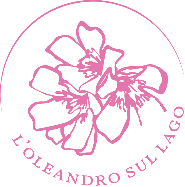 L&#39;Oleandro Sul Lago
