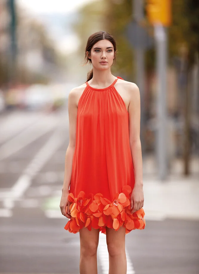 sistemático acumular diagonal Vestido Carla Ruiz Corto con Flores | Nueva Colección 2020 — Hedera Novias