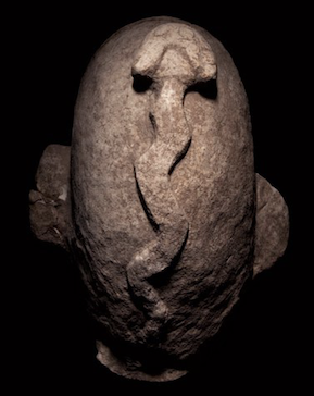 在Gobekli Tepe附近发现的人类雕像