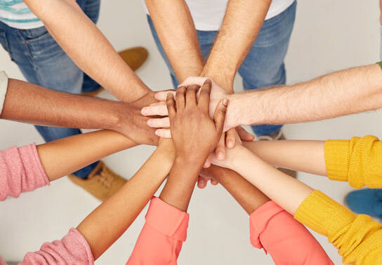 70083148_hands_together.jpg.