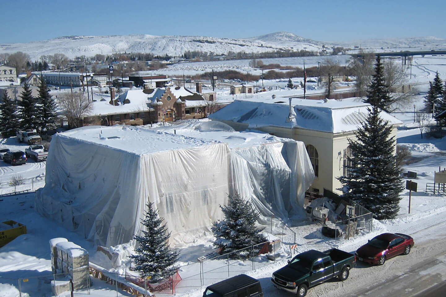 Museum construction process during the winter