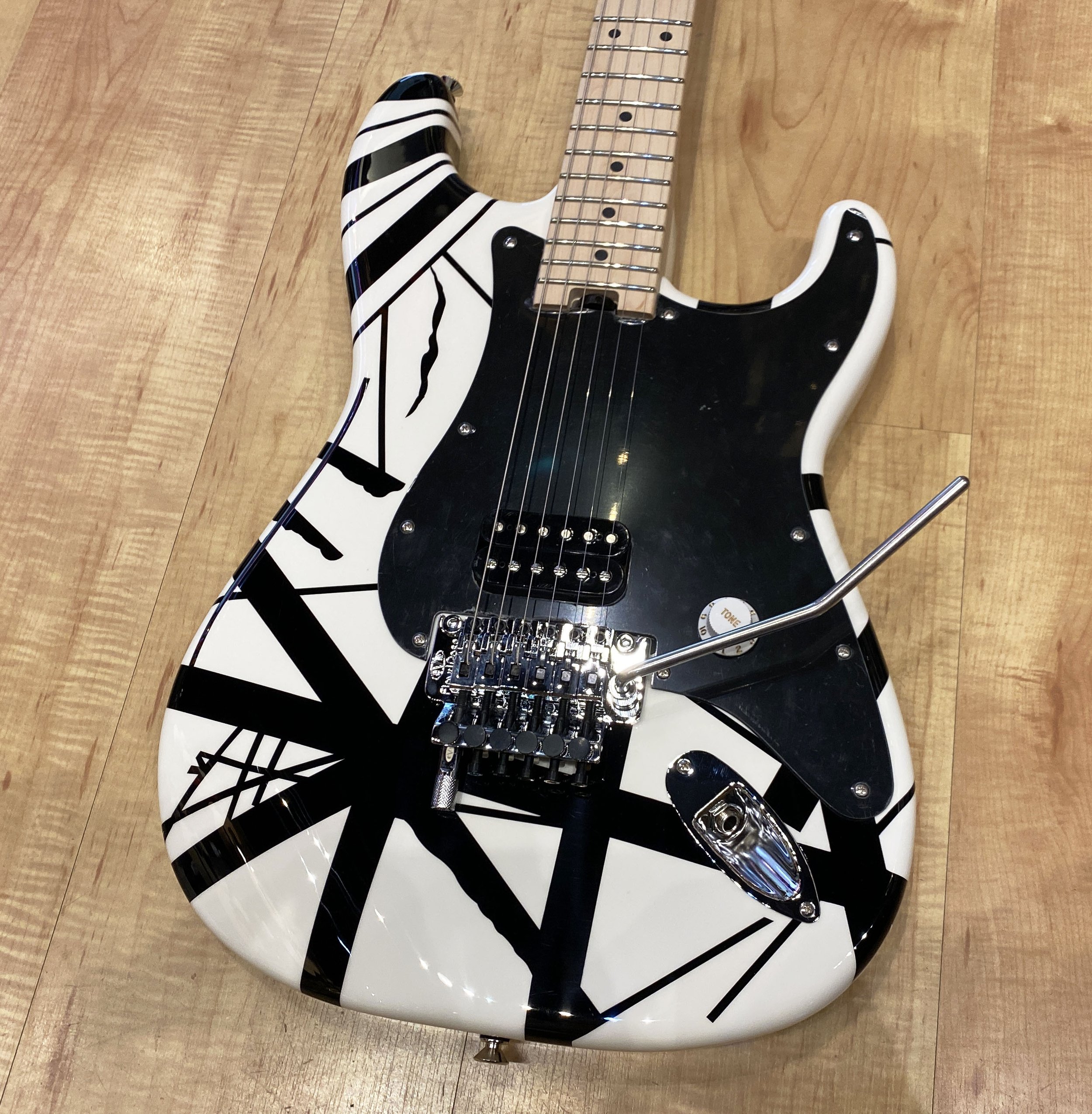 EVH Striped Series Electric Guitar White with Black Stripes — Andy Babiuk's  Fab Gear