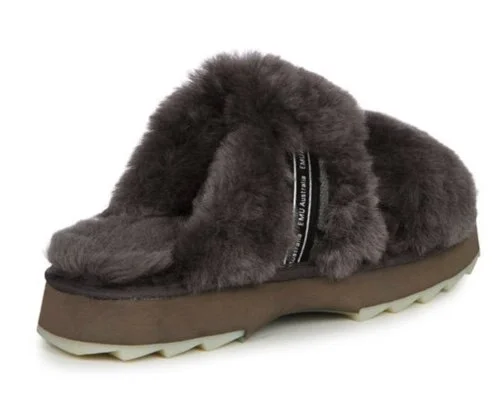 emu slippers canada