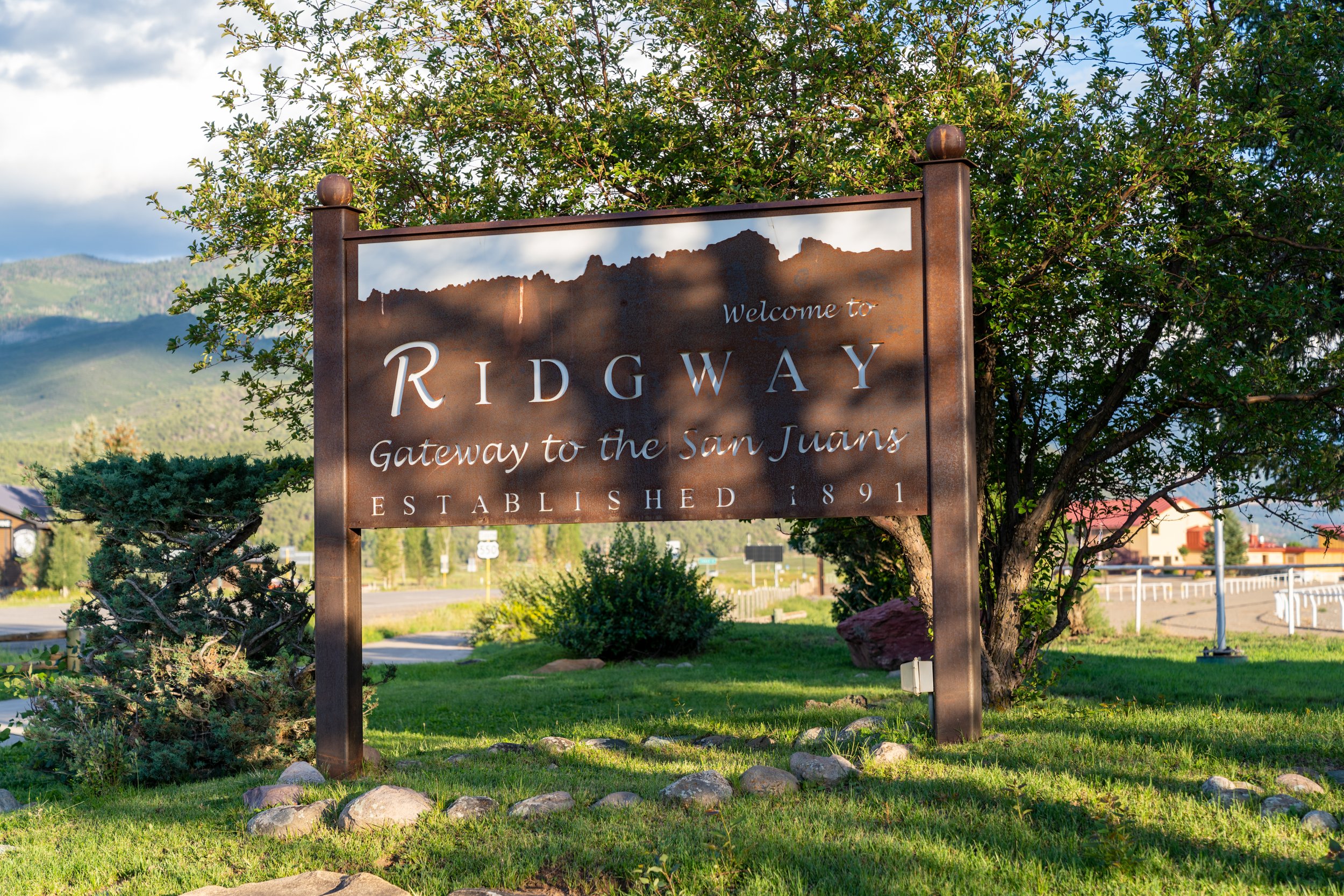 Ridgway brown town sign
