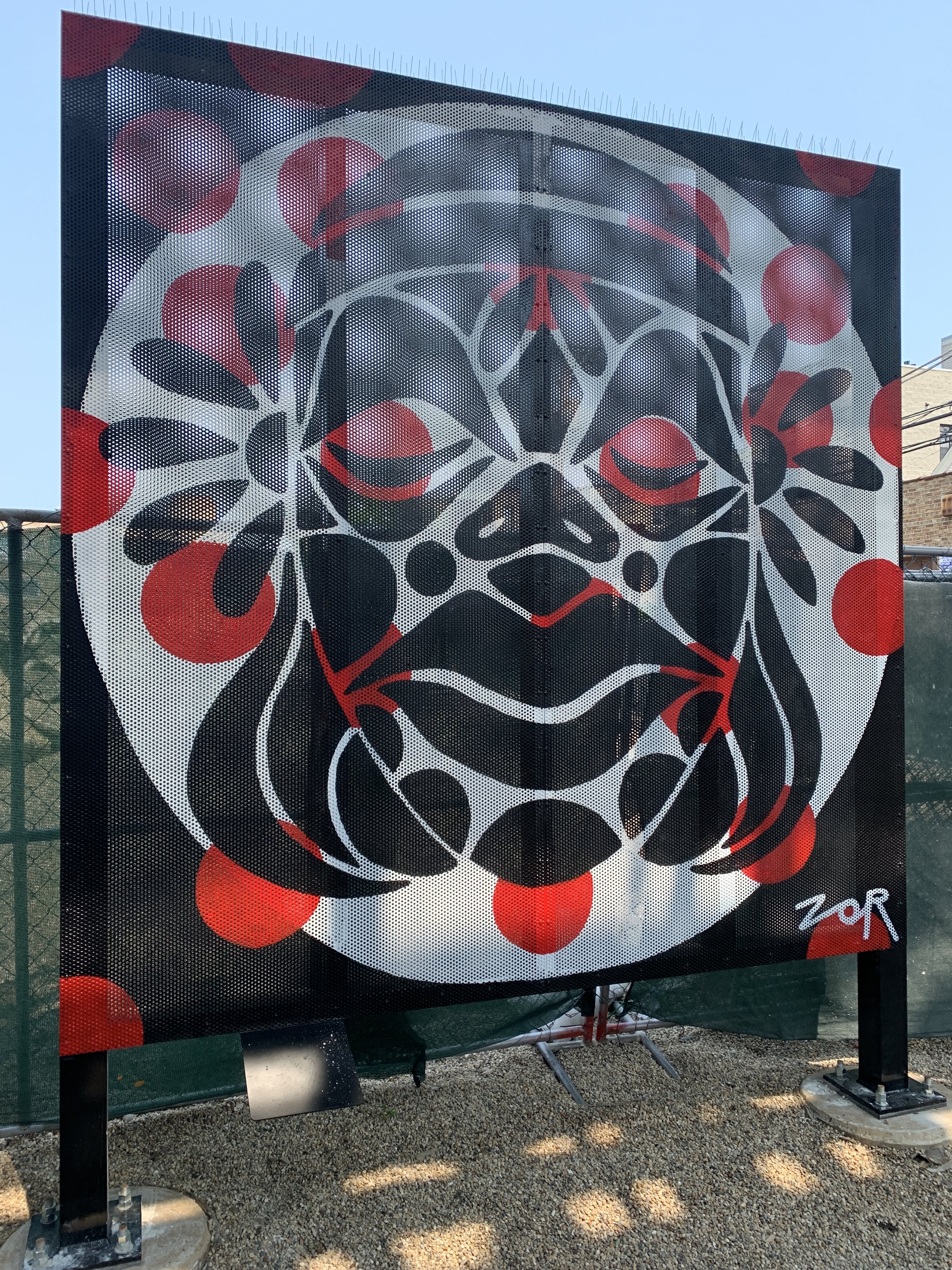 The Face, Zor Zor Zor (2021-2022): 3410 N. Ashland Ave.  “当我刚开始发展自己的风格时, 我喜欢把不同的形状和设计拼在一起，创造出这些像面具一样的角色. Many of my paintings are just in black and white; the s