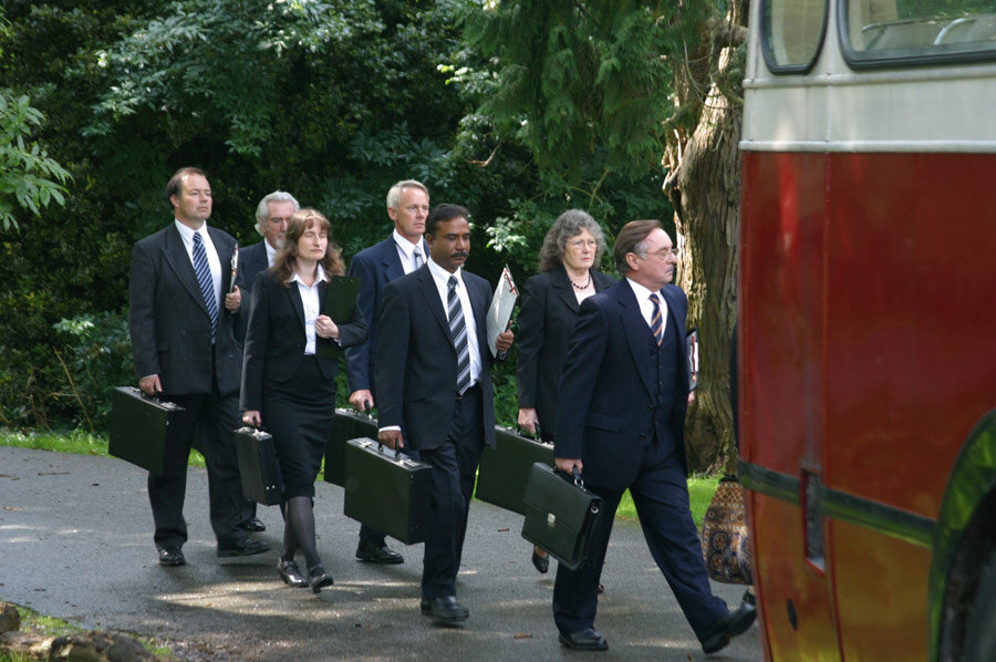 The-Inspectors-arrive-1.jpg