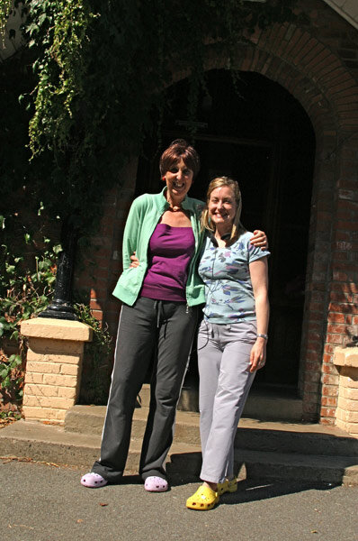 The-real-Zoe-and-Alison-the-1.jpg