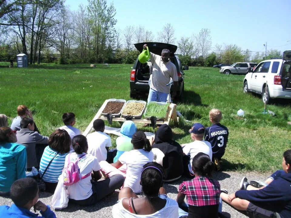 KurtMason土壤KidsEarthDay2013.jpg
