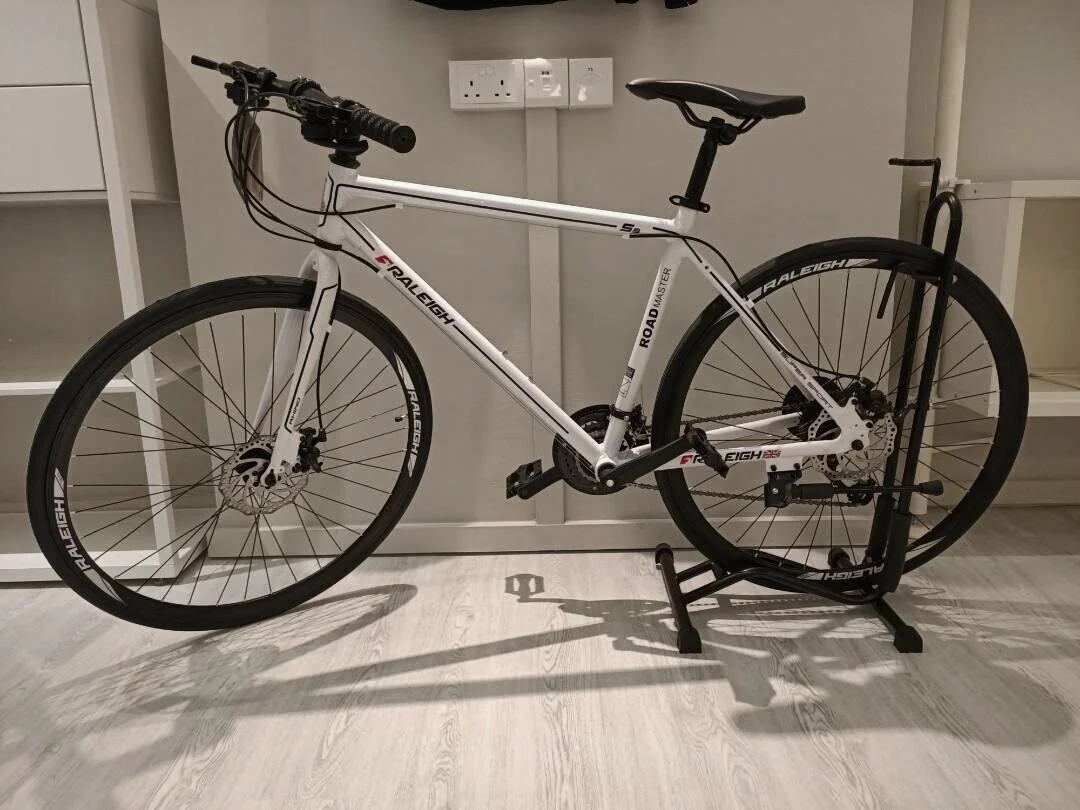 Raleigh on sale hybrid 700c