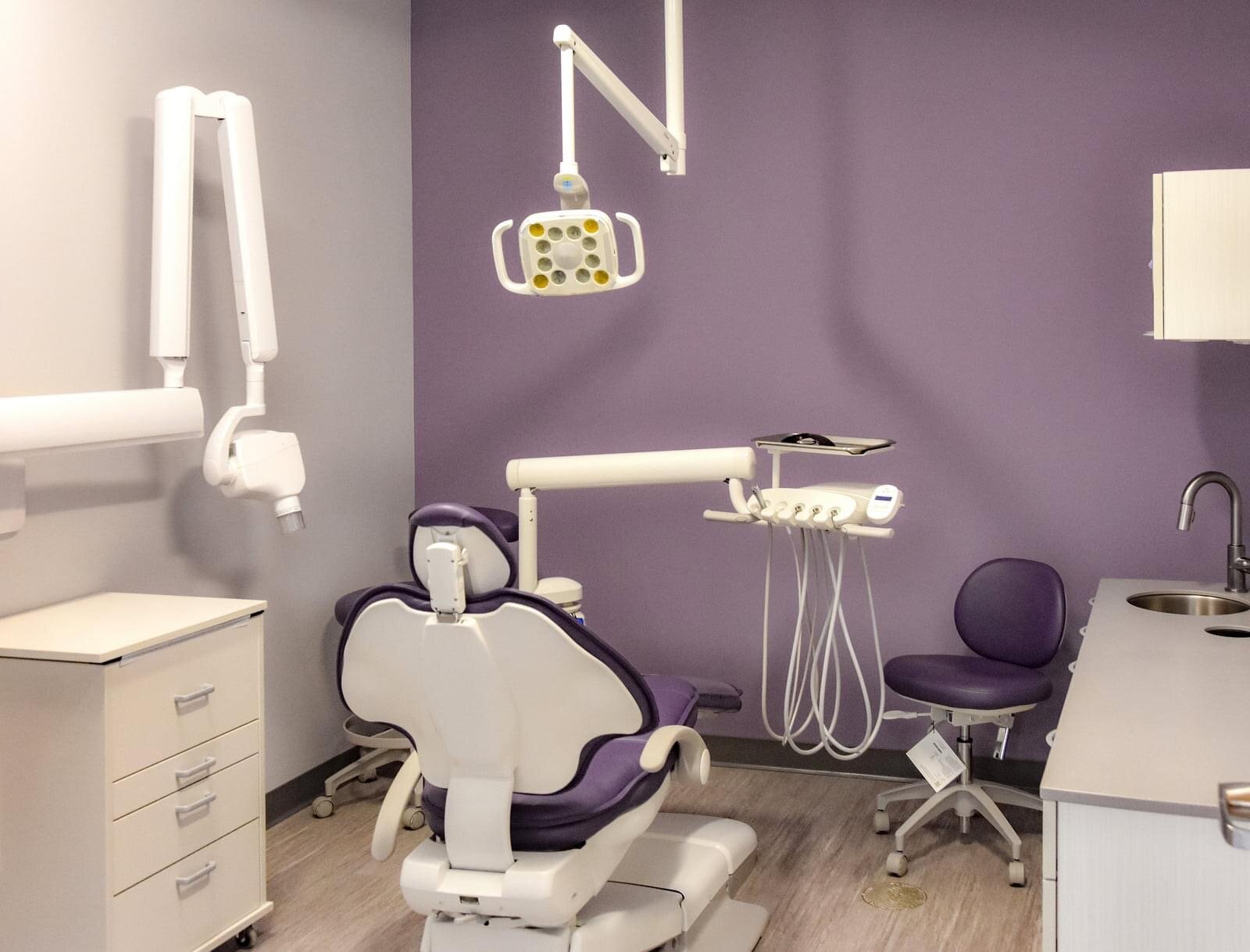 牙科治疗室(图片来源:Mitchell Grosky)