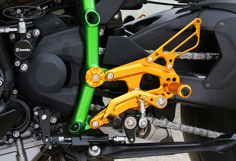 SATO RACING Reverse Shift Rear Sets   Kawasaki Ninja H2