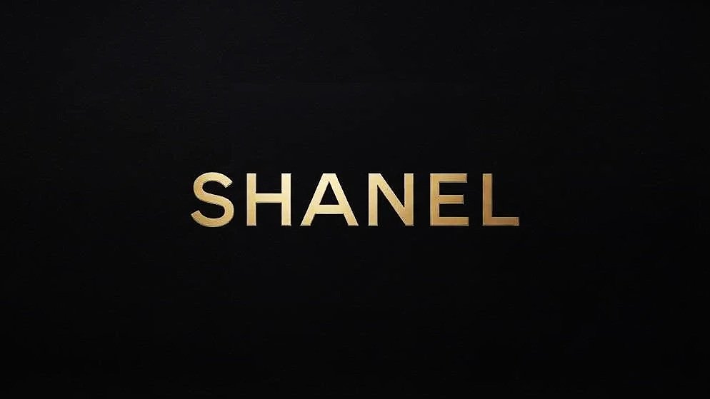 shanel — Graphic Designer & Artist