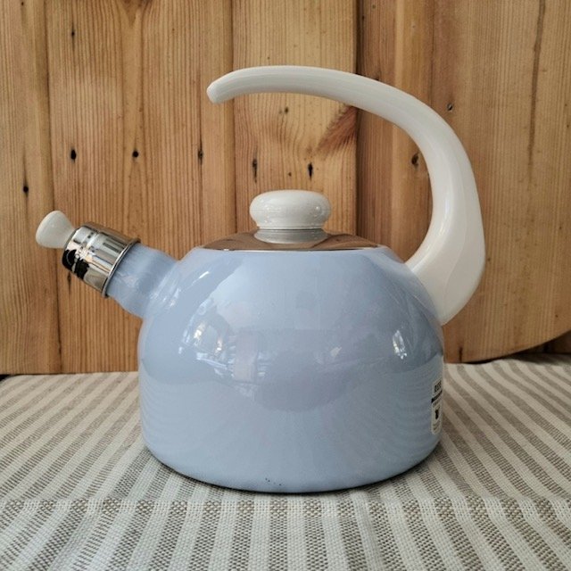 Enamel kettle 2024