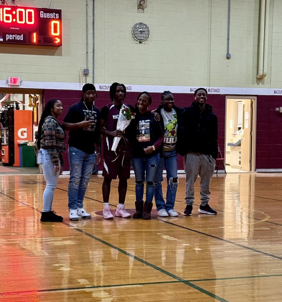 🏀🏀Varsity Boys Senior Night🏀🏀

Before the triumphant game against Dublin, we honored our two seniors, Marko and AZ. Congratulations, boys on a great season and thank you for your leadership and commitment to MacDuffie basketball. 

#themacduffies
