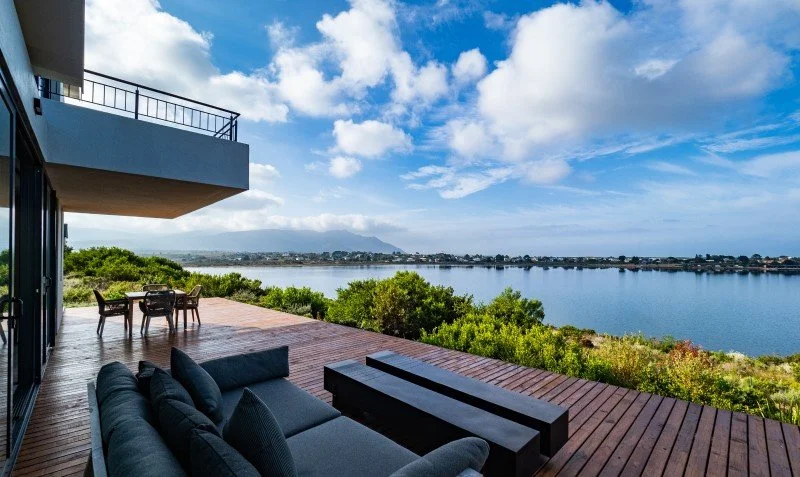 Luxury-Accommodation-Benguela-Cove-Hermanus.jpg