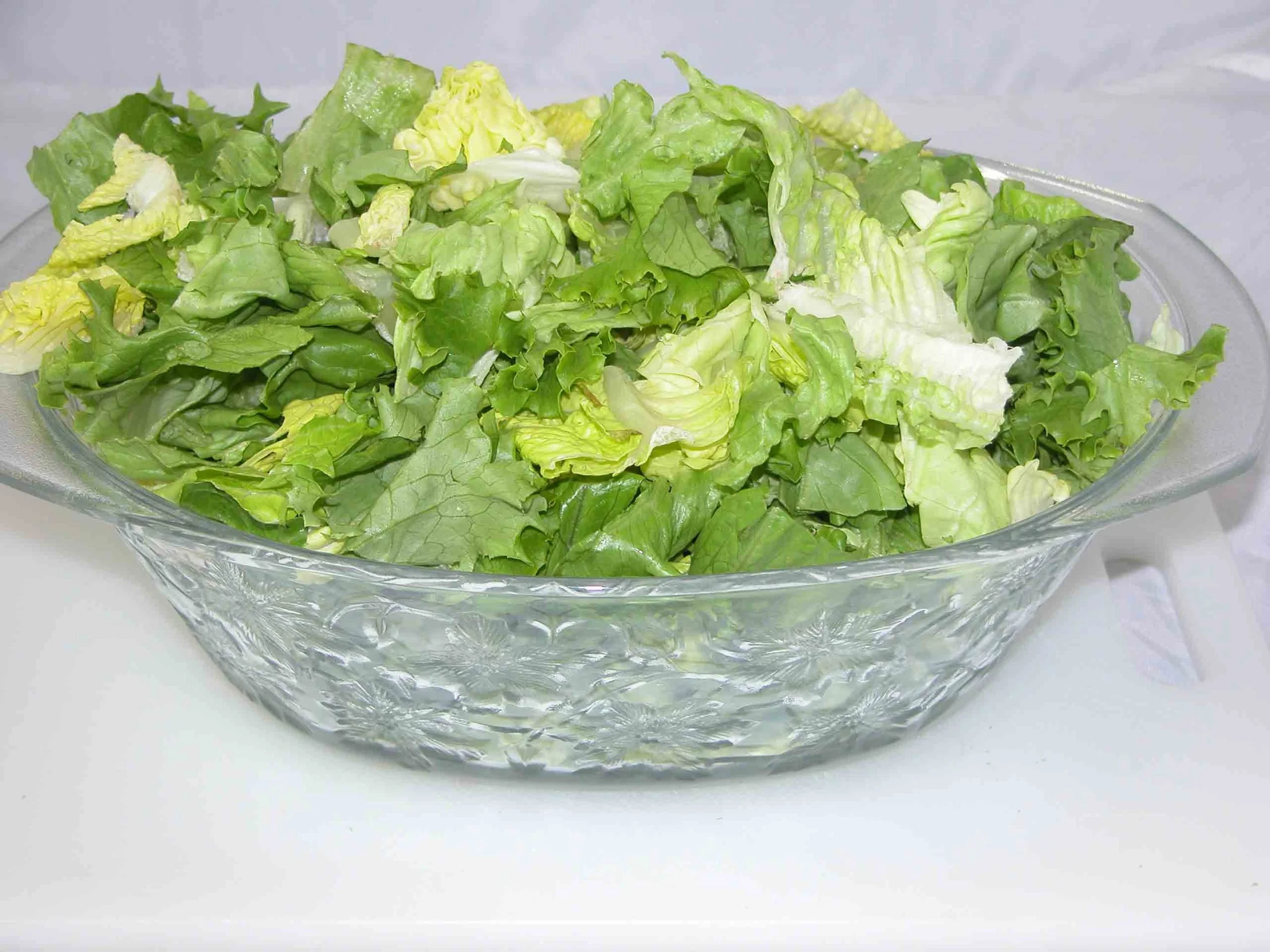 100caloriepix-104 100 Calories Lettuce