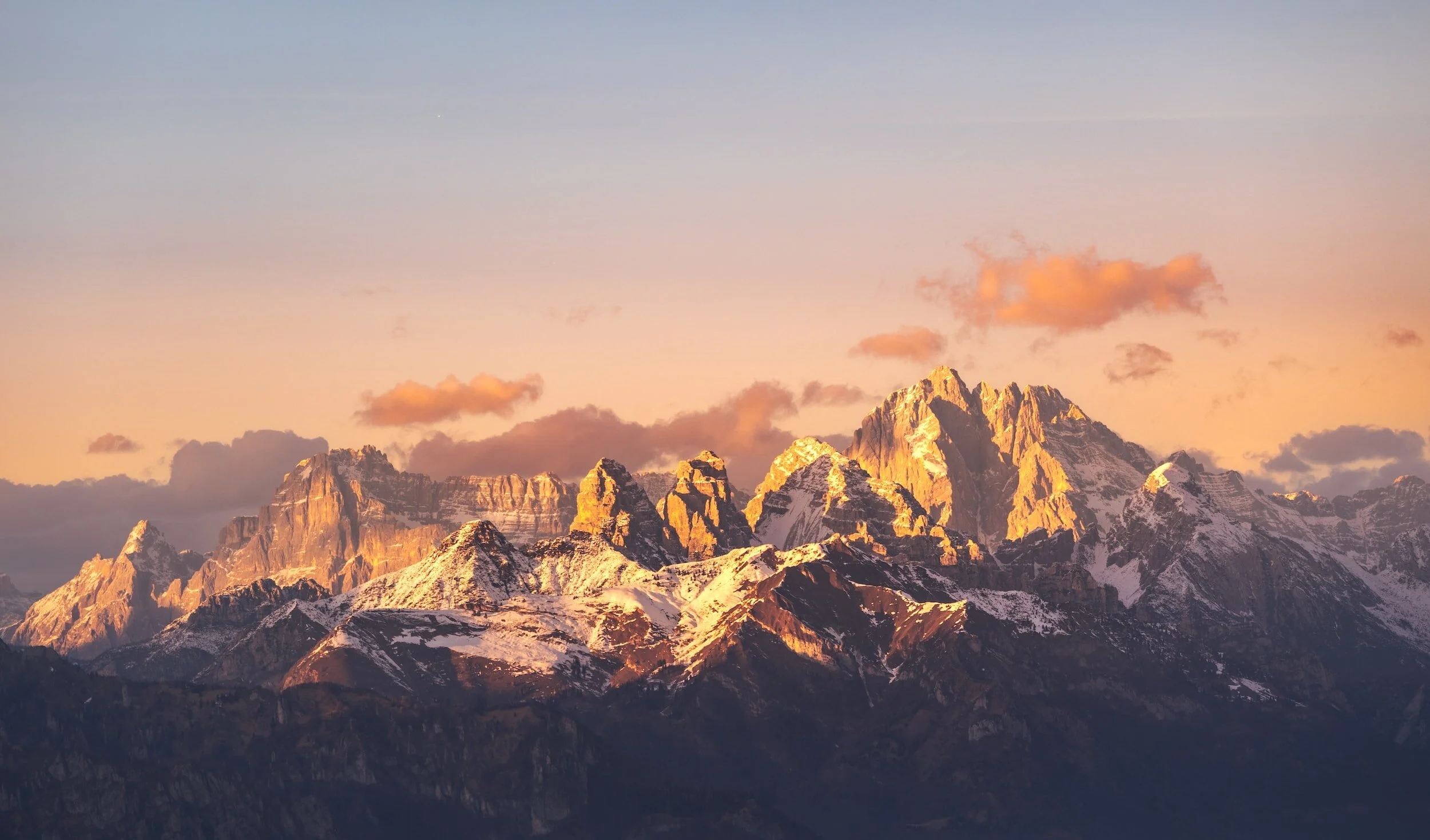 SCPI vs. Immobilier Physique : L'Évolution du Paysage de l'Investissement Immobilier - 2023