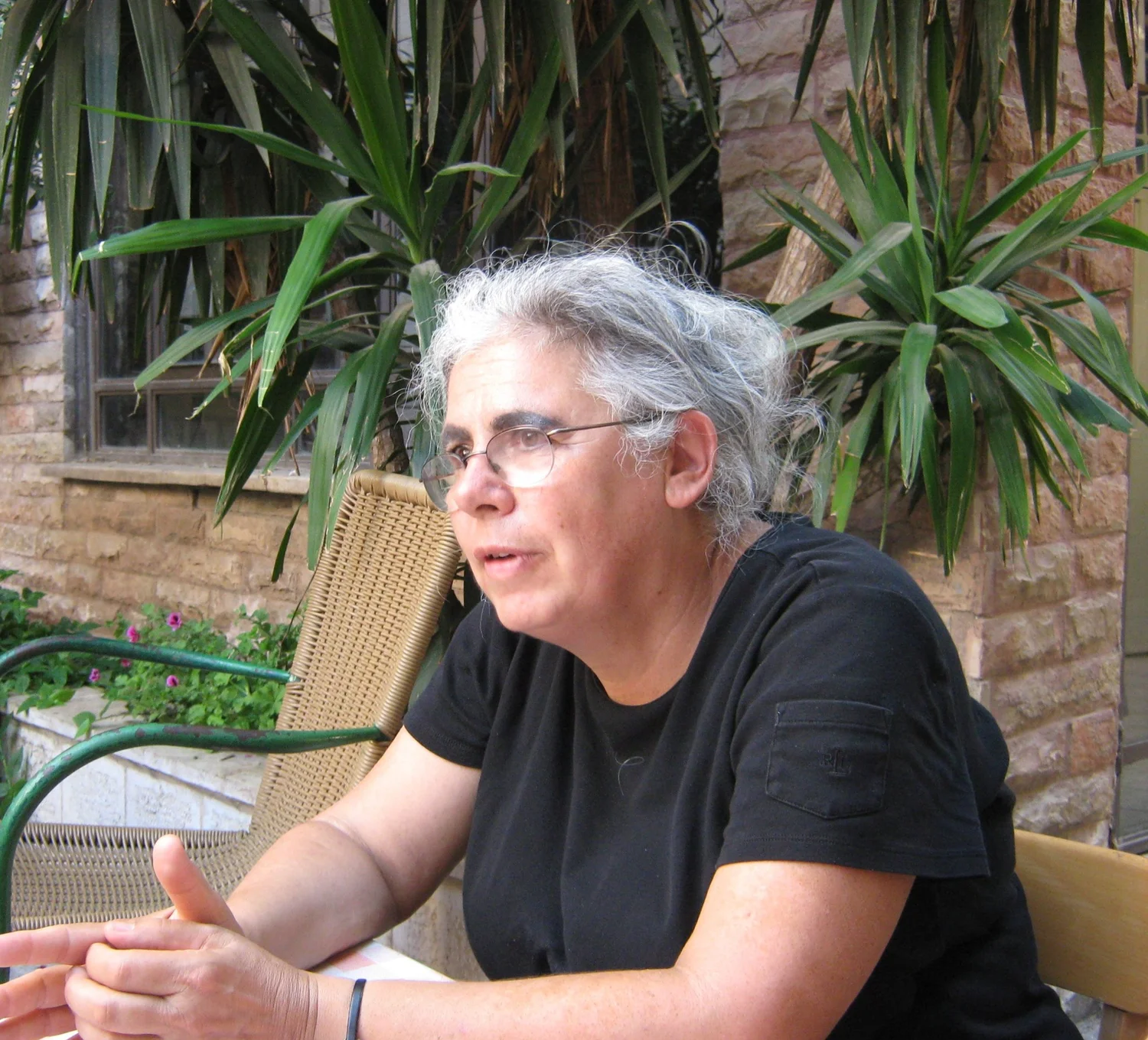 Naama Zahavi-Ely נעמה זהבי-אילי