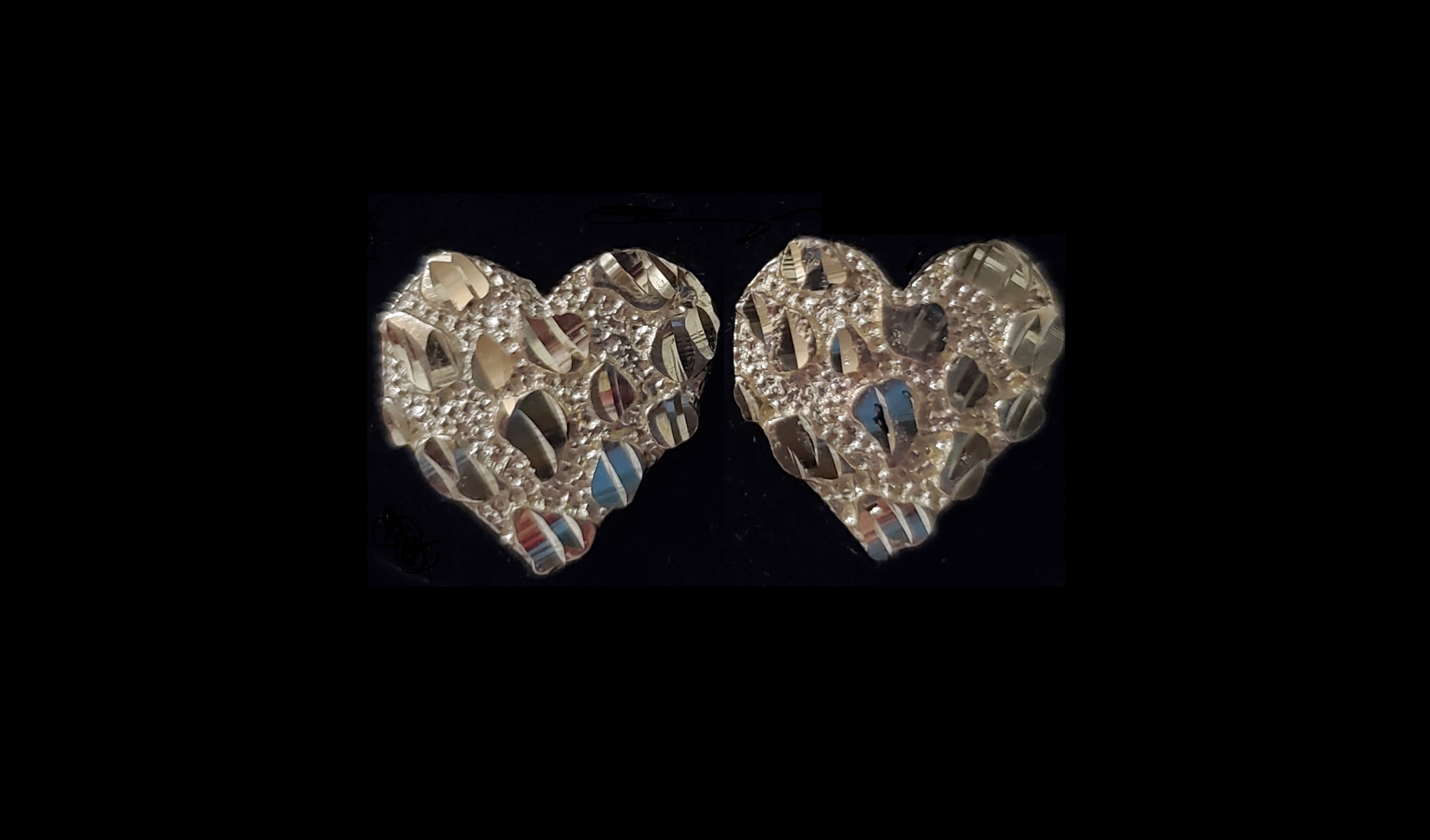 Gold heart nugget earrings deals