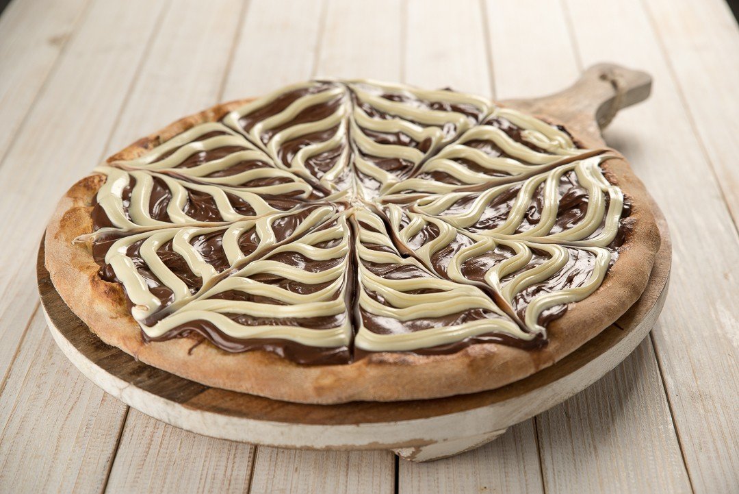 Pizza Nutella com Leite Ninho