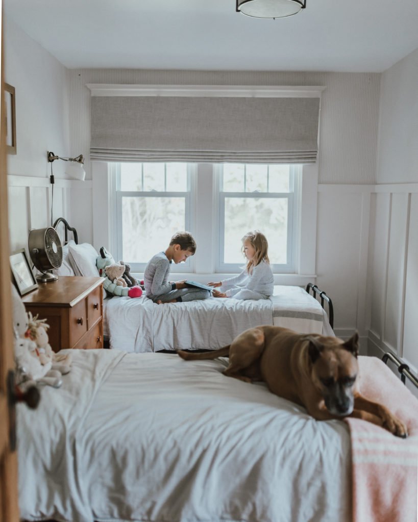 The Wild Decoelis | Our Roman Shades in The Kids Room