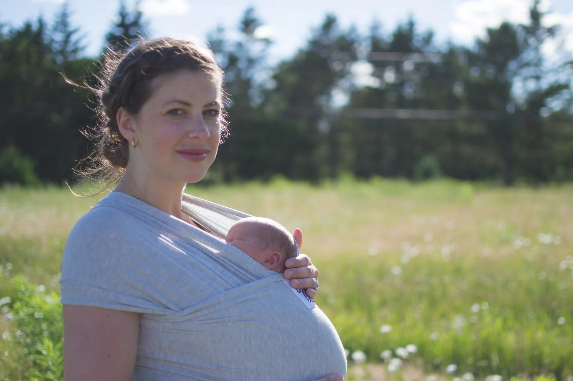 Wild Rosebuds on Babywearing with the Beluga Baby Wrap
