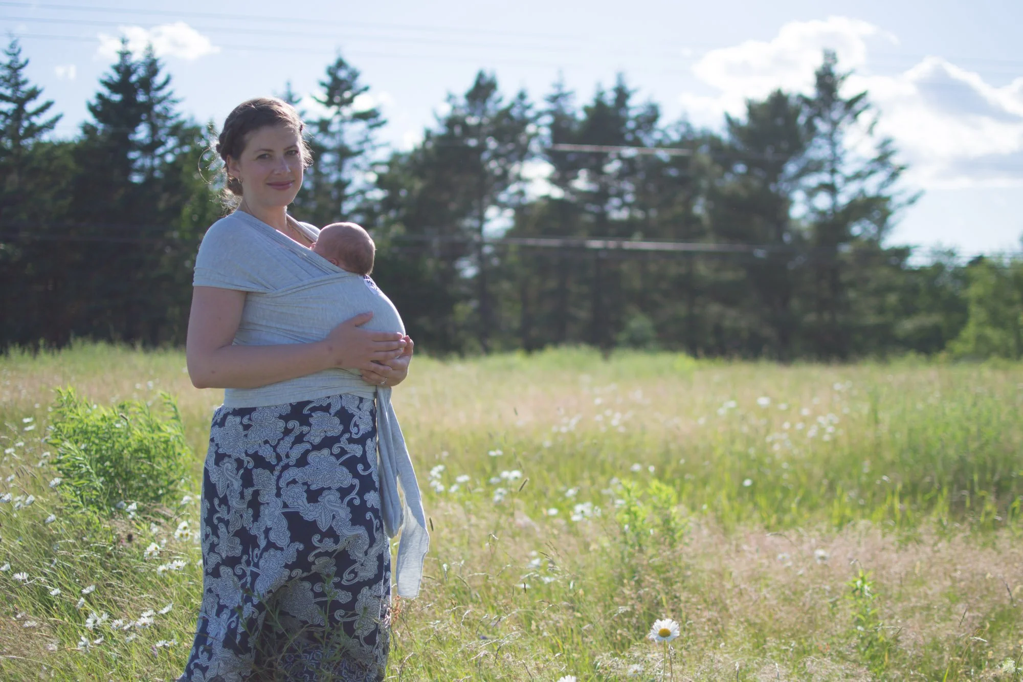 Wild Rosebuds on Babywearing with the Beluga Baby Wrap