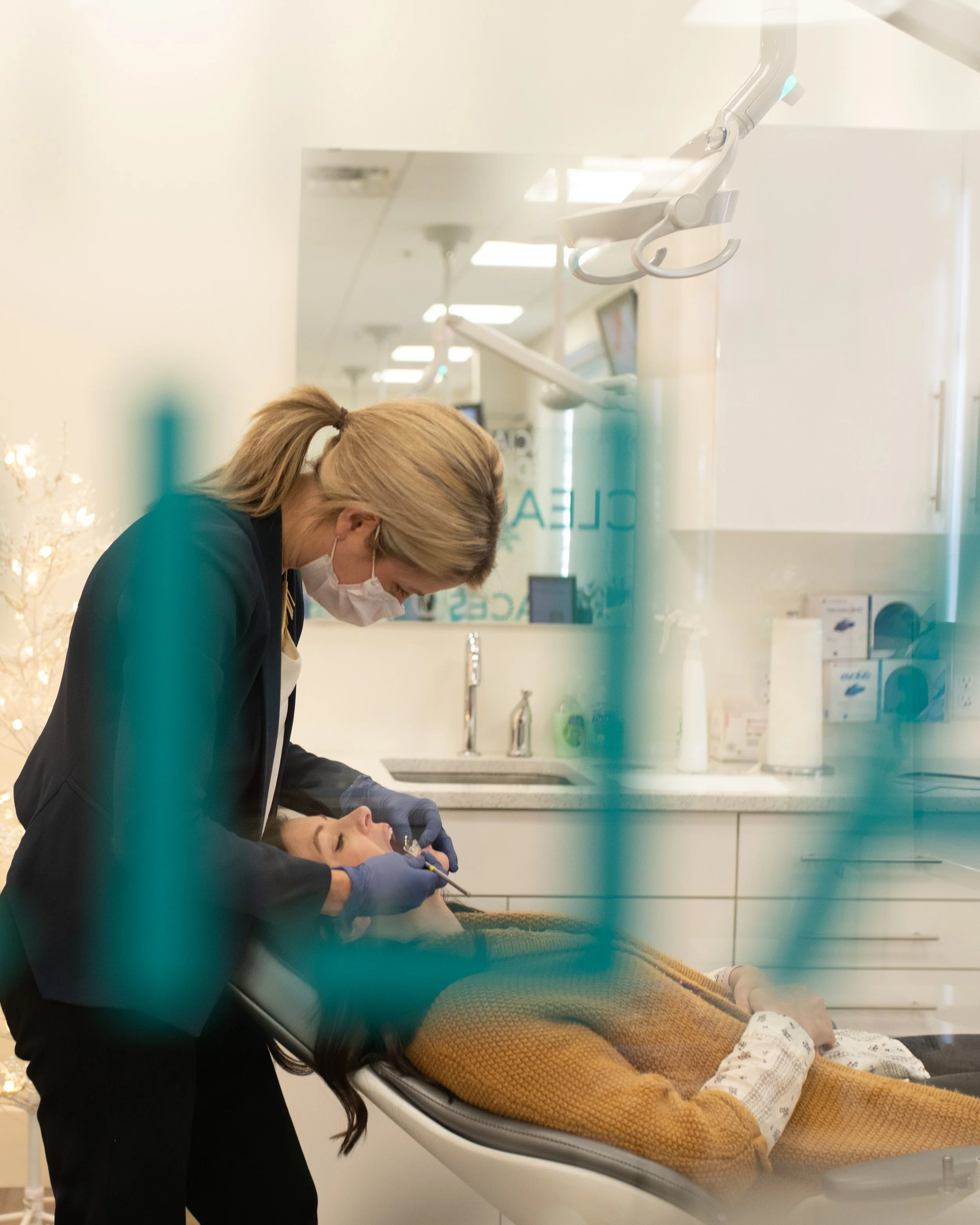 The Wild Decoelis | My Journey To a Better, More Confident Me with Invisalign  | THe Brace Space | dr davidson