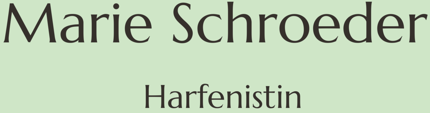 Marie Schroeder. Harfenistin