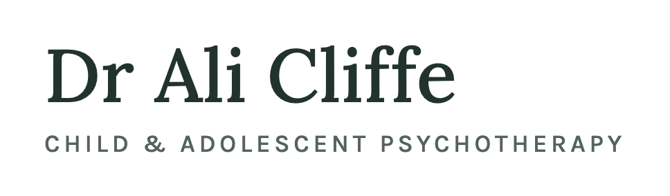 Dr Ali Cliffe | Child & Adolescent Psychotherapy
