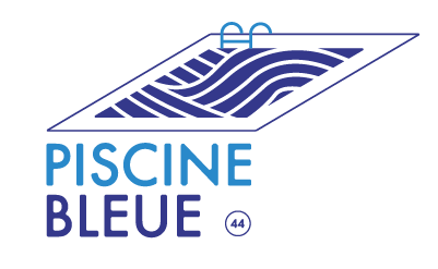 Piscine bleue 44