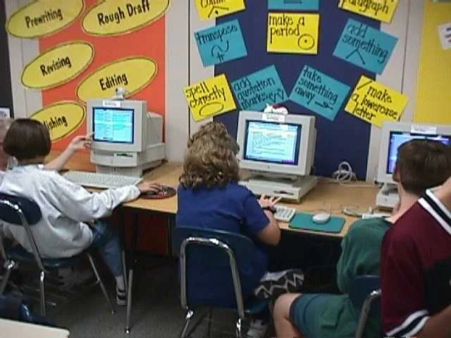 Photo of students on computers in 1998