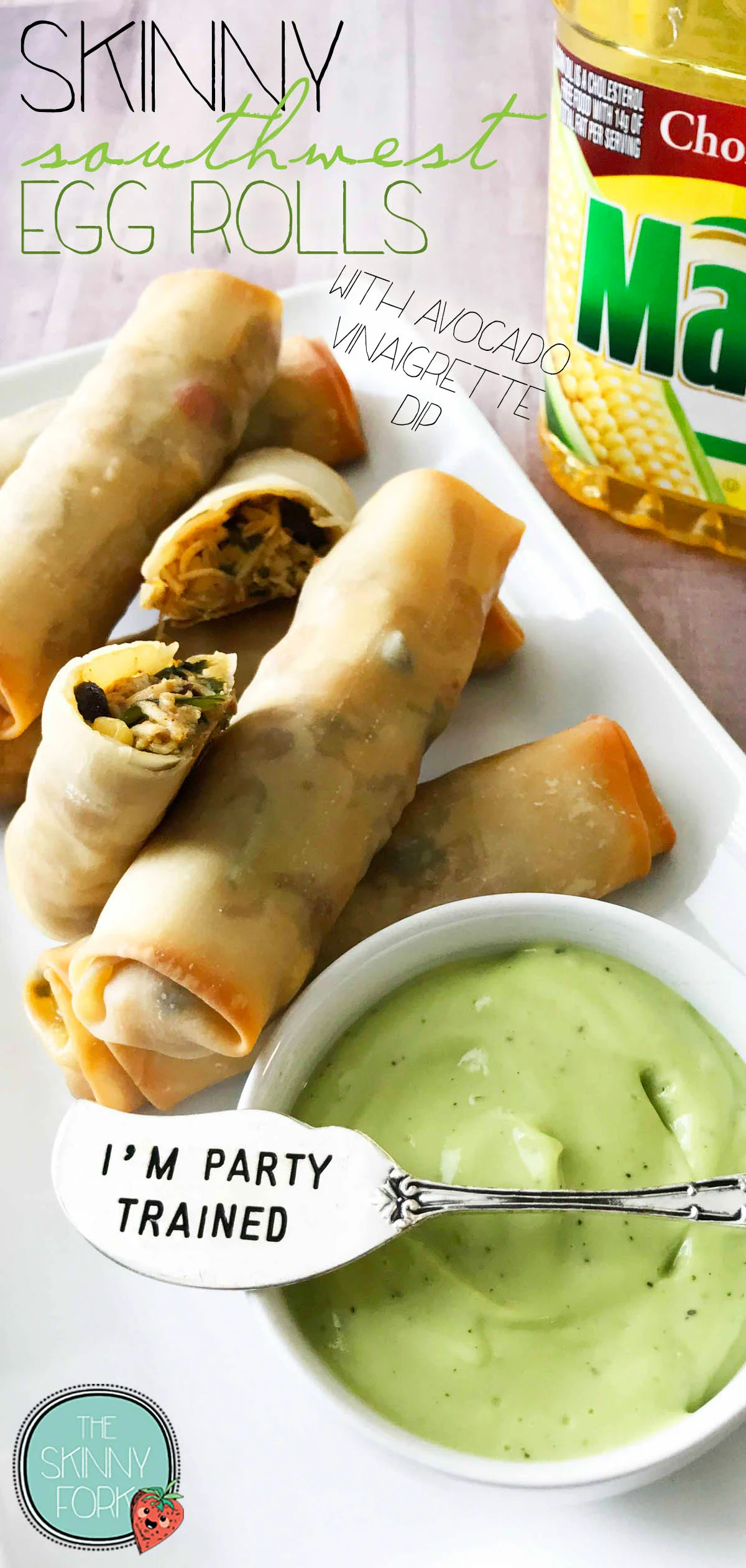 Skinny Southwest Egg Rolls + Avocado Vinaigrette Dip (Sponsored)