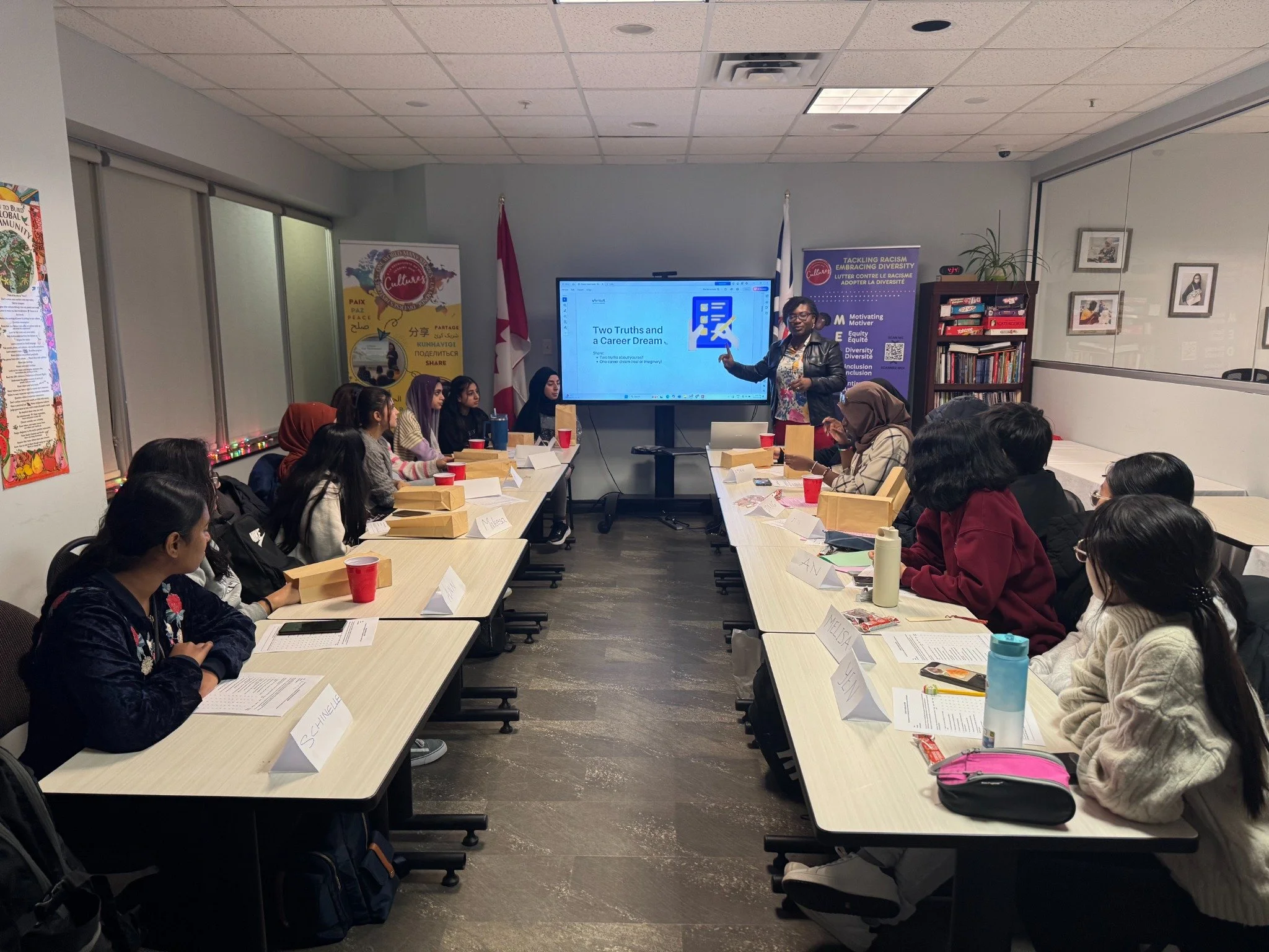 EARN Program session moment