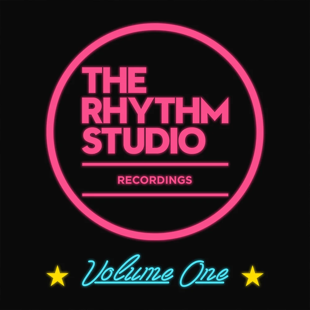 Студия rhythm&hues. Rhythm studio. Hexari rhythm. Барабанщица на концерте. Драм машина ableton.