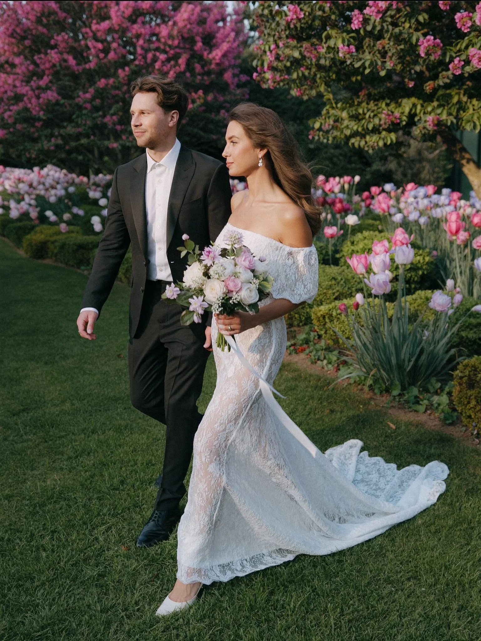 Editorial, true-to-life wedding photograph
