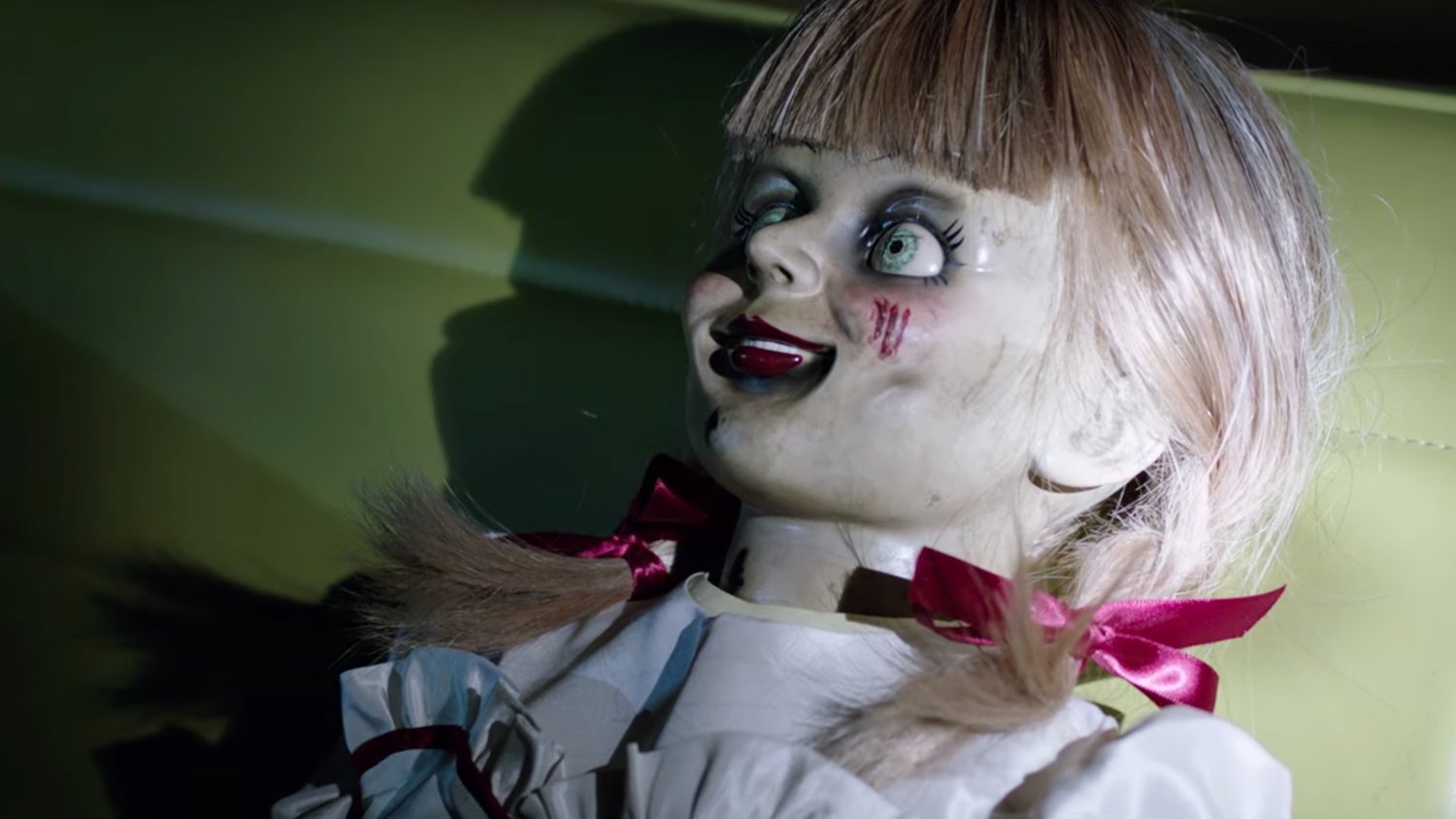 Enjoy the Terrifying New Trailer for ANNABELLE COMES HOME — GeekTyrant.