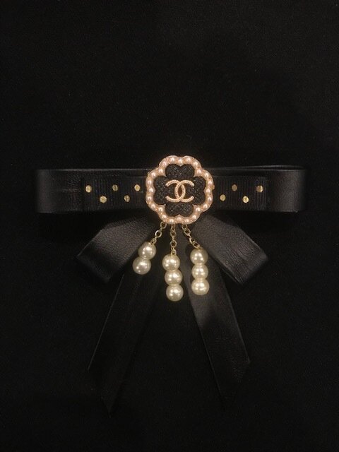 Chanel Ribbon Bow Brooch Pin Corsage Black – AMORE Vintage Tokyo