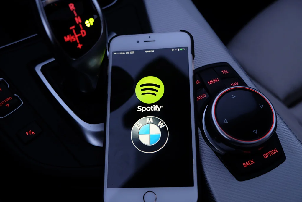 Bmw открытие с iphone