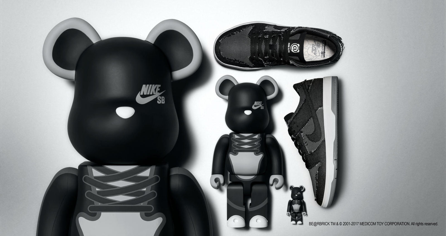 Nooby toys. Medicom Toy Bearbrick Nike Black 400. Bearbrick Nike SB Black. Bearbrick KAWS. Bearbrick Nike SB 2020 100% & 400% Set Black.