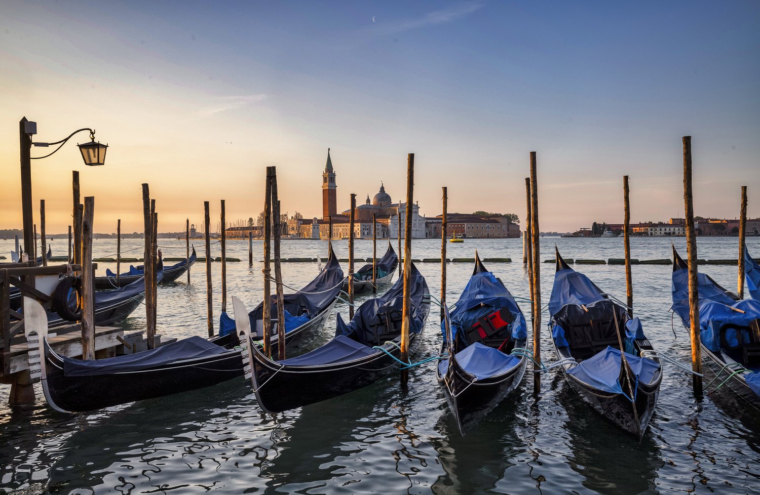 Venice,  Discover the real city - cover