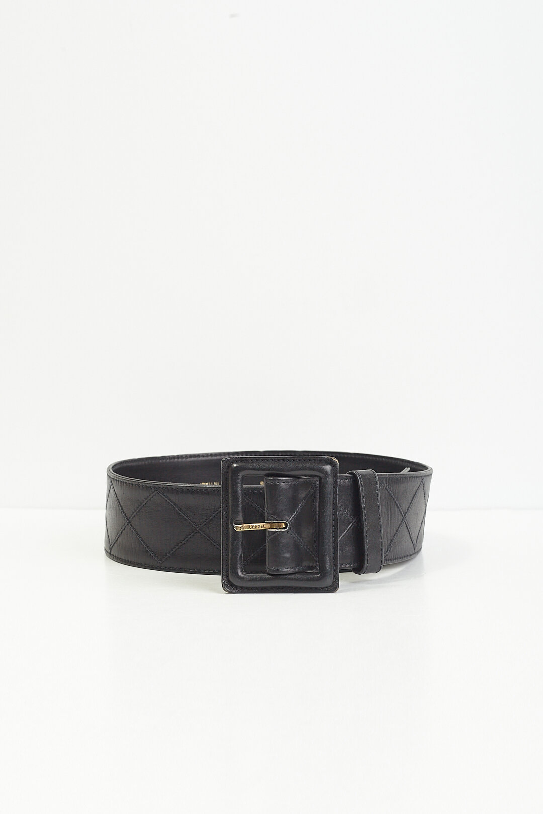 CHANEL 90s Black Leather Quilted Belt — Garment