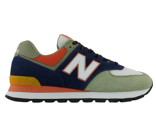 New Balance 574 с классическим костюмом