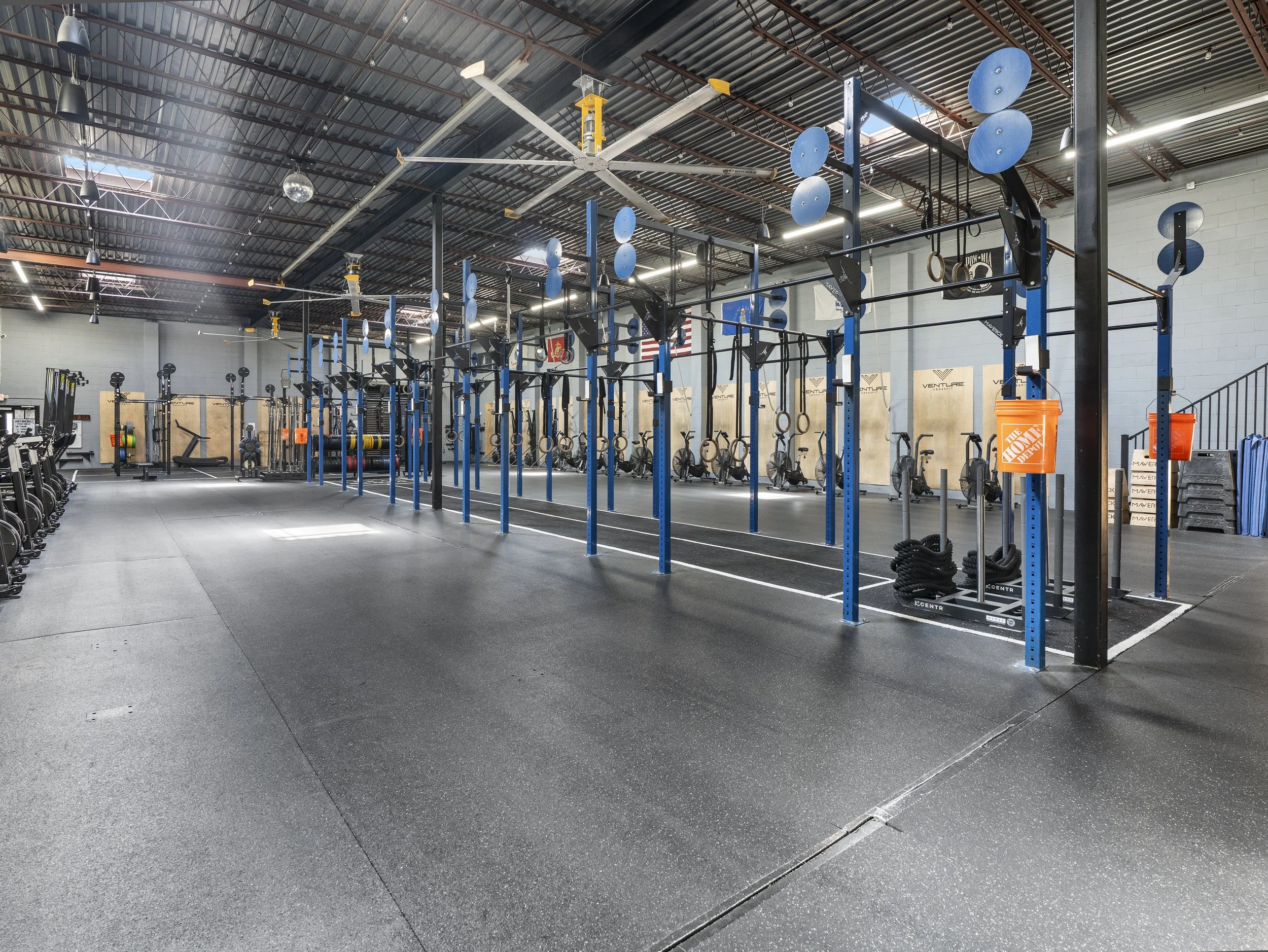 Inside Venture CrossFit
