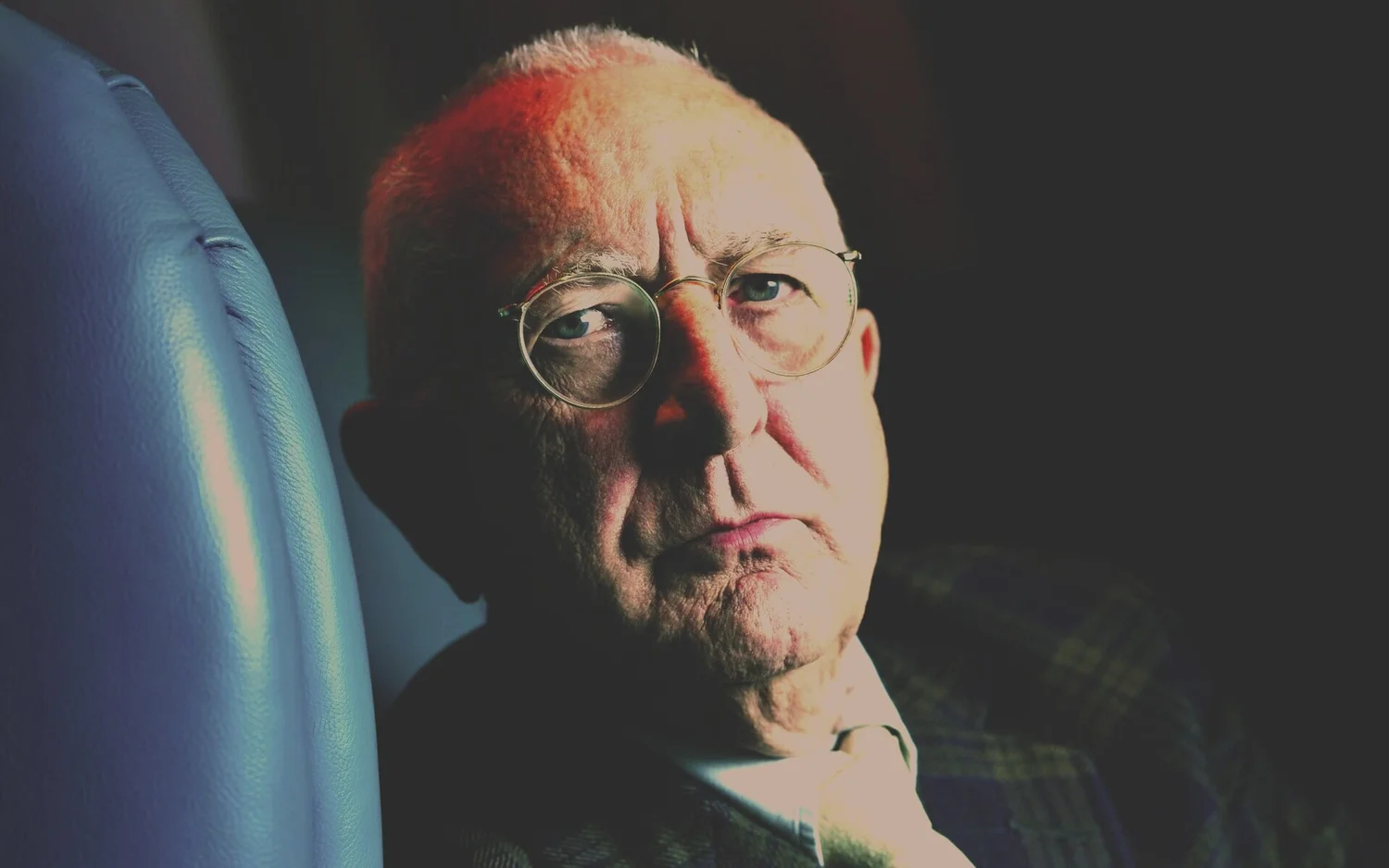 David-Rose-photo-of-Len-Deighton.jpg