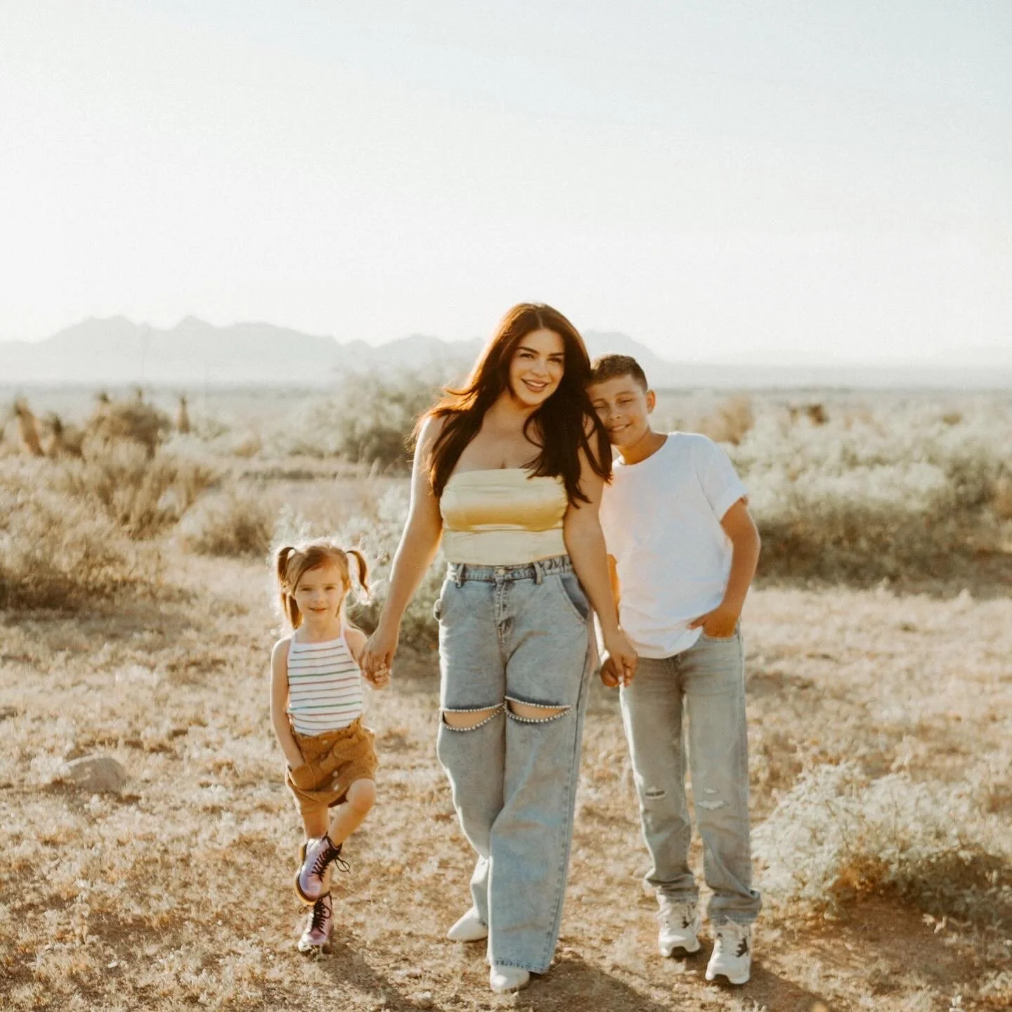Jazmine with her children