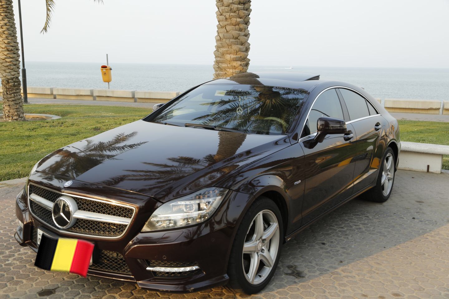 Мерседес СЛС 500