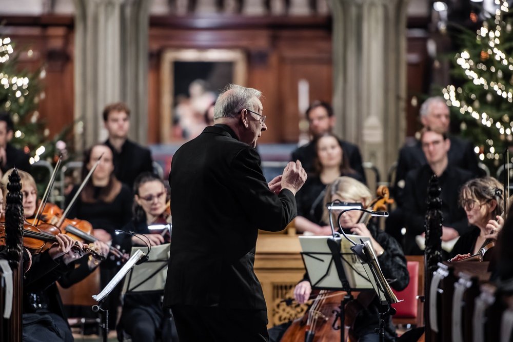 Edward Higginbottom conducting IT&T and choir